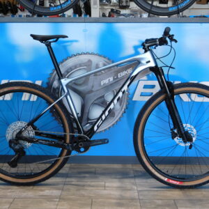 Bicicleta Giant Xtc Advance Carbono / Shimano Deore M6100/6250 inalámbrica
