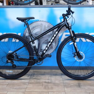 Bicicleta Haro Flightline / Transmisión Shimano Altus