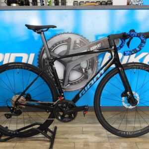 Bicicleta Giant TCR de Grado Advance / Transmisión Shimano 105 12 velocidades