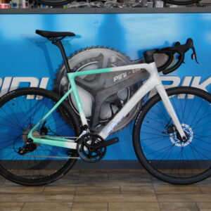 Bicicleta Twitter Stealth / Transmisión Sram Rival 22s